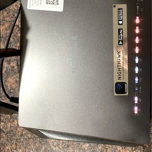 Used Netgear NightHawk R7000 router. Works for Verizon Fios WiFi. Includes wires